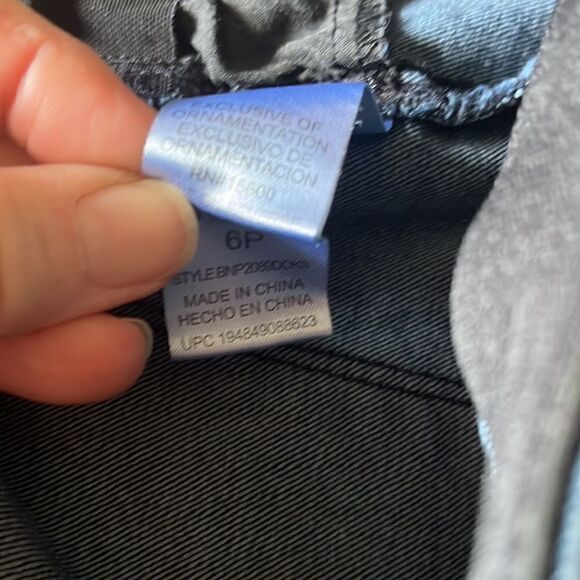 EXCELLENT CONDITION WOMEN’S SIZE 6P DEMOCRACY “AB” TECHNOLOGY FRAYED HEM JEANS - Picture 6 of 9